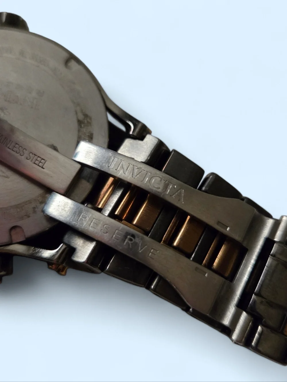 Invicta Reserve Venom Shutter Model 36585 Swiss Ronda 5050.C Quartz Chronograph - Picture 5 of 9